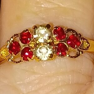 Sarah Coventry Goldtone Ring with Red and White Glass Gemstones, Adjustable Band